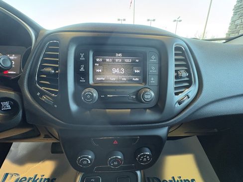 Used 2018 Jeep Compass Sport image 16