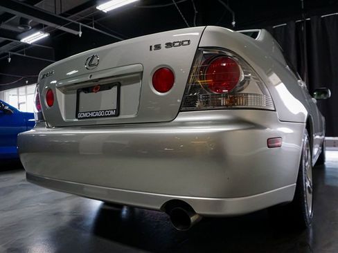Used 2002 Lexus IS 300 image 56
