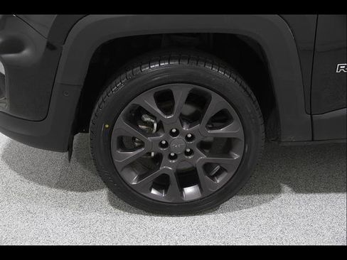 Used 2023 Jeep Renegade Limited w/ Sun/Sound Group AWD/4WD image 22
