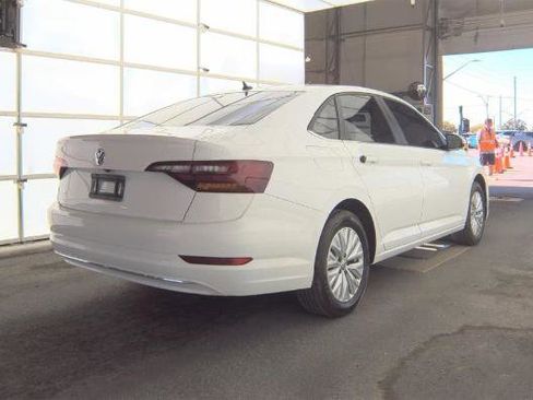 Used 2019 Volkswagen Jetta S w/ Driver Assistance Package FWD image 4