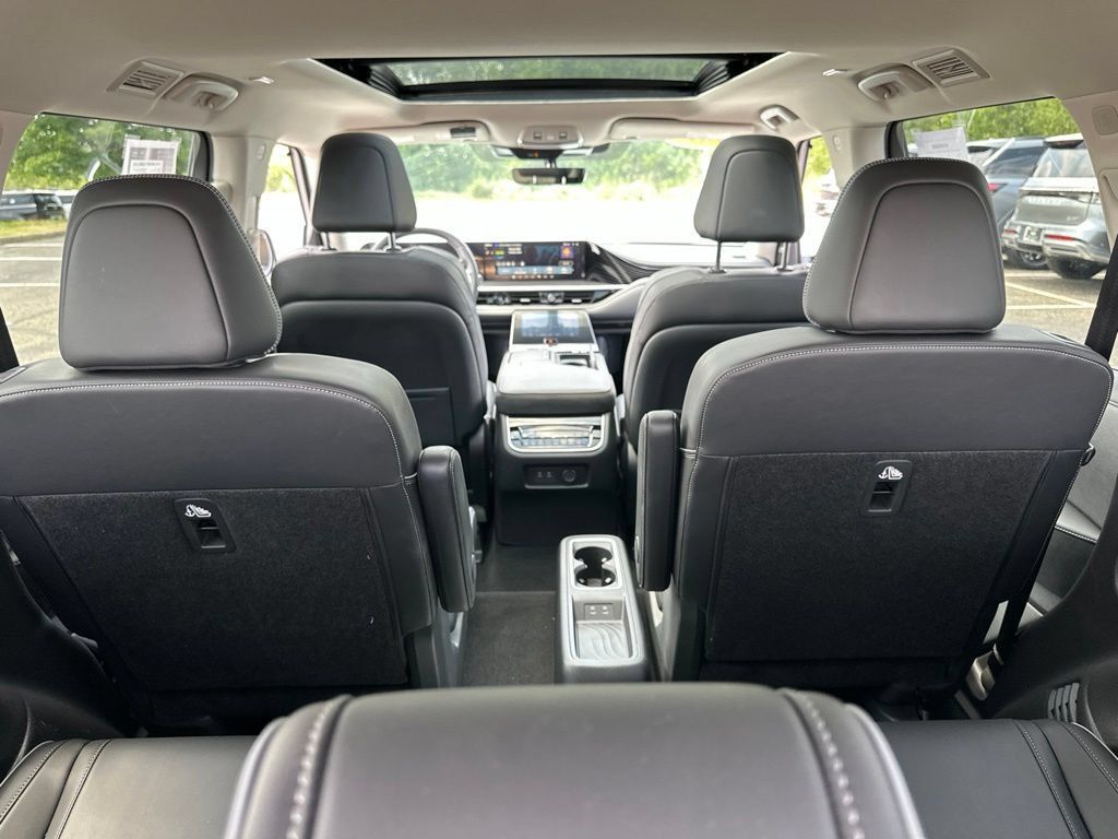 Certified 2026 INFINITI QX80 Luxe w/ Exterior Package AWD/4WD image 34