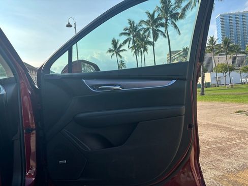 Used 2017 Cadillac XT5 Luxury image 15