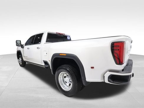 Certified 2025 GMC Sierra 3500 Denali Ultimate image 2