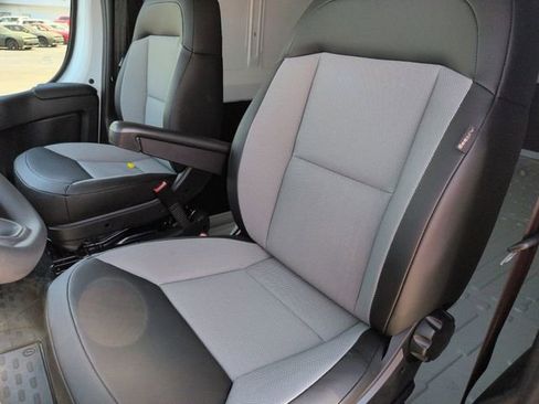 New 2026 RAM ProMaster 2500 FWD image 14