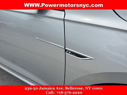 Used 2020 Volkswagen Passat 2.0T R-Line image 11