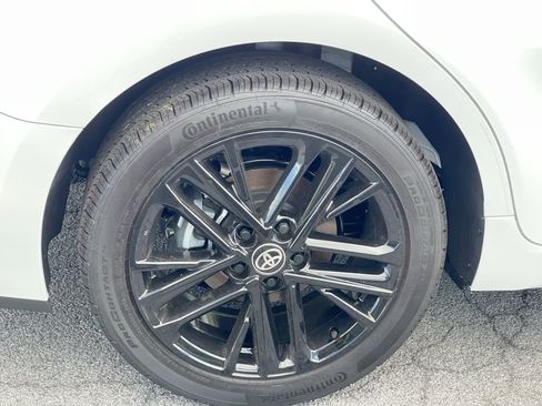 Used 2026 Toyota Camry SE AWD/4WD image 16