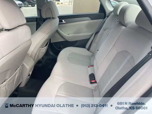 Used 2017 Hyundai Sonata SE image 5