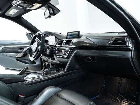 Used 2015 BMW M4 Coupe image 34