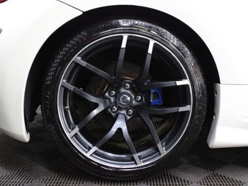 Used 2016 Nissan 370Z w/ Sport Package image 6