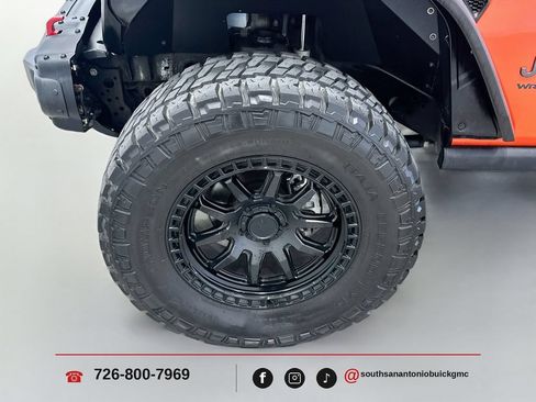 Used 2020 Jeep Wrangler Unlimited Rubicon AWD/4WD image 30