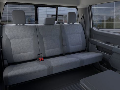 New 2025 Ford F250 XL w/ XL Chrome Package image 33