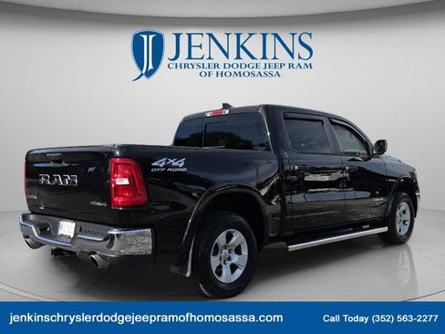 Used 2025 RAM 1500 Big Horn AWD/4WD image 5