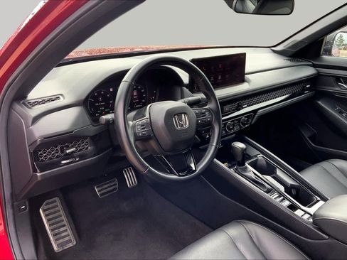 Used 2025 Honda Accord Sport image 18