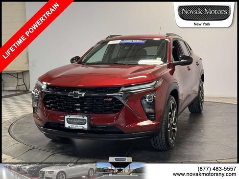 Used 2024 Chevrolet Trax RS FWD image 4