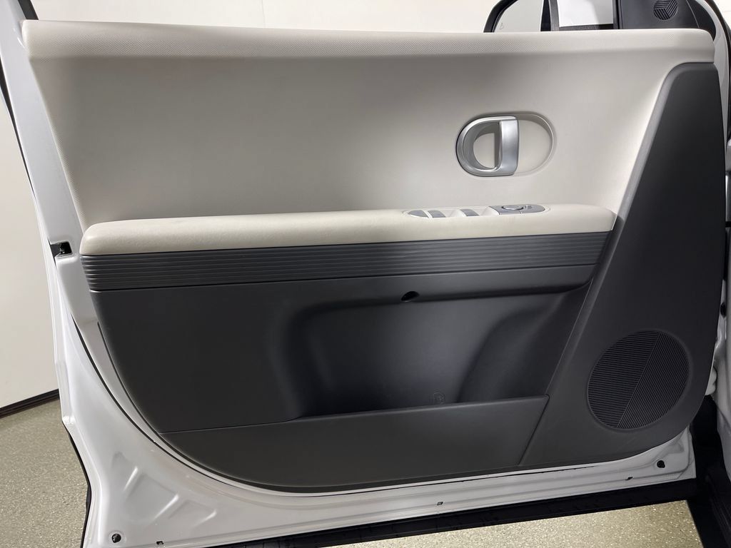 Certified 2024 Hyundai Ioniq 5 SEL RWD image 20