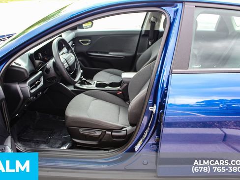 Used 2025 Kia K4 FWD image 17