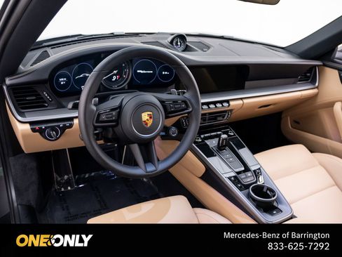 Used 2022 Porsche 911 Carrera RWD image 10