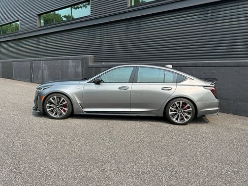 Used 2022 Cadillac CT5 V Blackwing w/ Carbon Fiber Package 1 RWD image 2