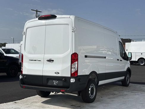 New 2026 Ford Transit 250 148 Medium Roof w/ Load Area Protection Package RWD image 3