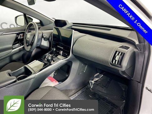 Used 2025 Toyota bZ4X Nightshade image 31