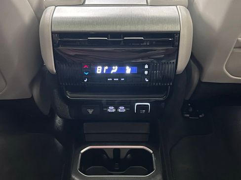 New 2026 Jeep Grand Wagoneer Limited image 21