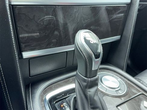 Used 2024 INFINITI QX80 Luxe image 30