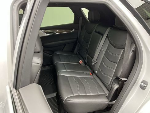 Certified 2020 Cadillac XT5 Sportv w/ Platinum Package AWD/4WD image 13