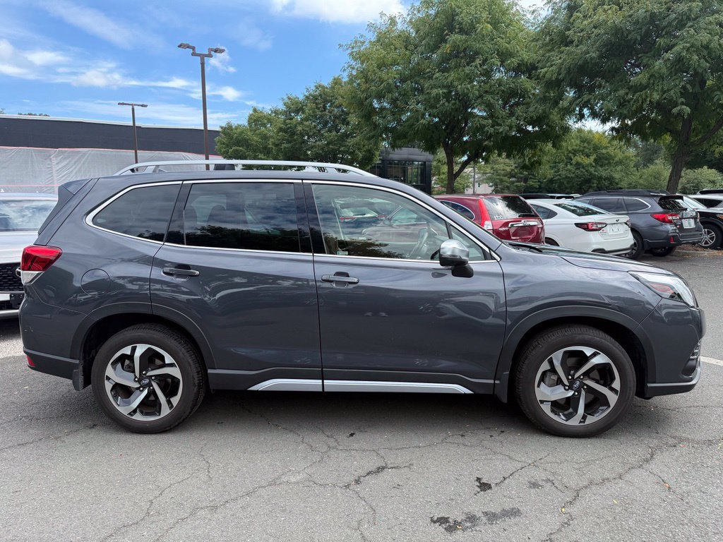 Used 2023 Subaru Forester Touring AWD/4WD image 5