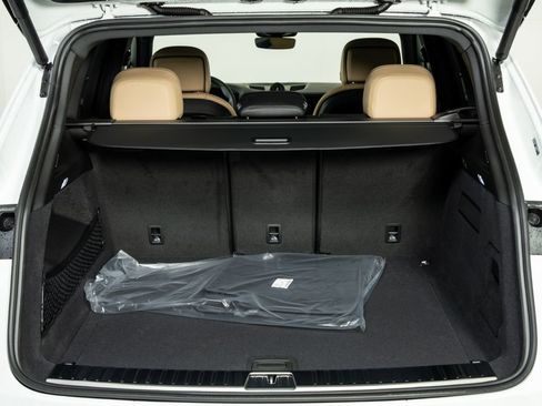 New 2026 Porsche Cayenne AWD/4WD image 31
