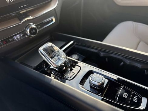 New 2026 Volvo XC60 B5 Core AWD/4WD image 31