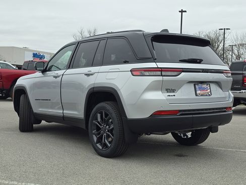 New 2025 Jeep Grand Cherokee Limited w/ MOPAR Finishing Package image 19