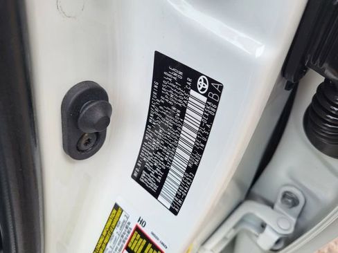 Used 2019 Toyota Corolla SE image 26