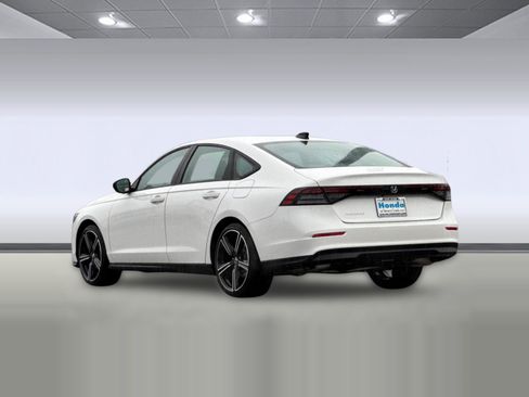 New 2026 Honda Accord SE image 3