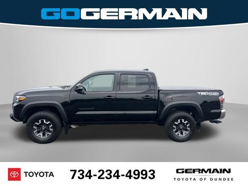 Used 2023 Toyota Tacoma TRD Off-Road AWD/4WD image 11