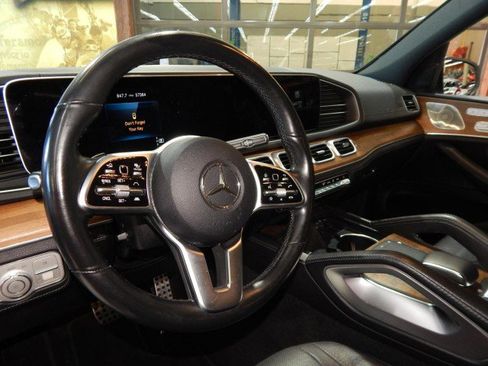 Used 2021 Mercedes-Benz GLS 580 4MATIC image 13