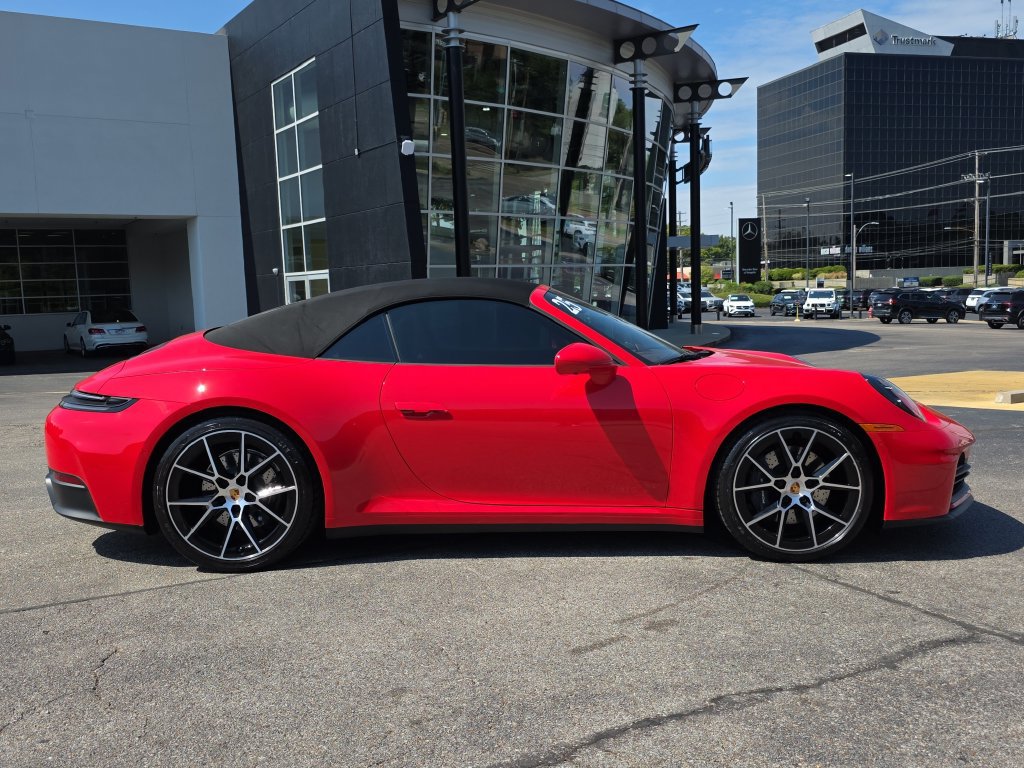Used 2025 Porsche 911 Carrera RWD image 6