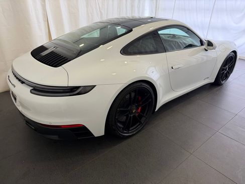 Used 2024 Porsche 911 Carrera 4 GTS AWD/4WD image 9