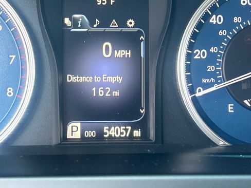 Used 2016 Toyota Camry XLE FWD image 19