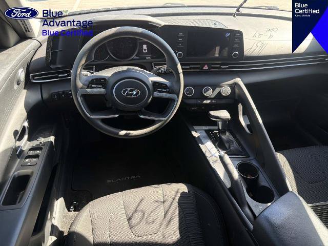 Used 2021 Hyundai Elantra SE FWD image 8