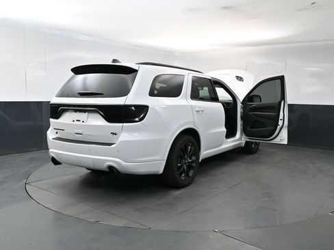 Used 2025 Dodge Durango R/T w/ Blacktop Package AWD/4WD image 29