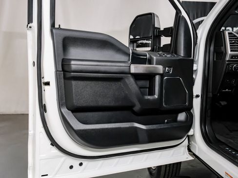 Used 2021 Ford F450 Platinum w/ FX4 Off-Road Package image 44