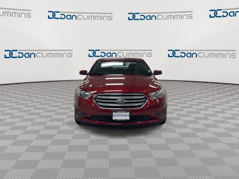 Used 2014 Ford Taurus SEL FWD image 3