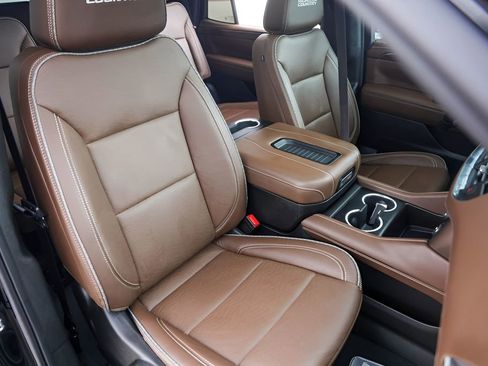 Used 2024 Chevrolet Tahoe High Country AWD/4WD image 36