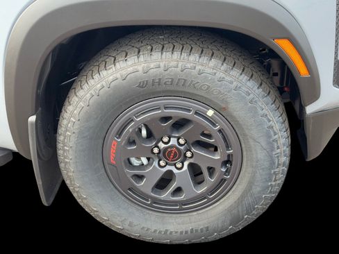 New 2026 Nissan Frontier Pro-X w/ Pro-X Convenience Package image 10