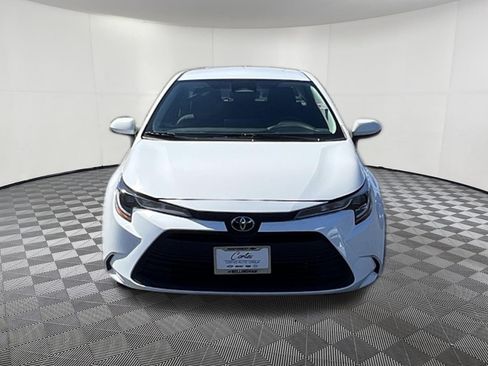 Used 2024 Toyota Corolla LE FWD image 2