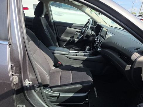 Used 2025 Nissan Sentra SV FWD image 8