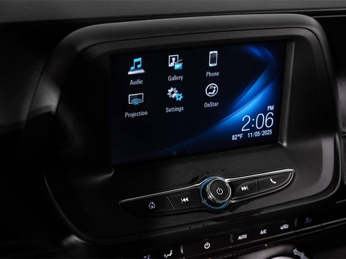 Used 2017 Chevrolet Camaro LT image 26