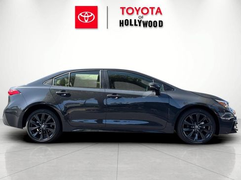New 2026 Toyota Corolla SE w/ SE Package FWD image 3