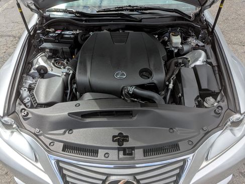 Used 2015 Lexus IS 250 4dr Sport Sdn AWD image 57