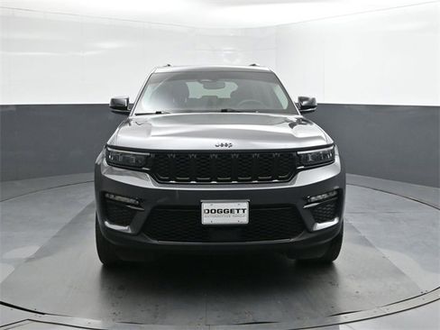 Used 2024 Jeep Grand Cherokee Limited w/ Black Appearance Package image 22